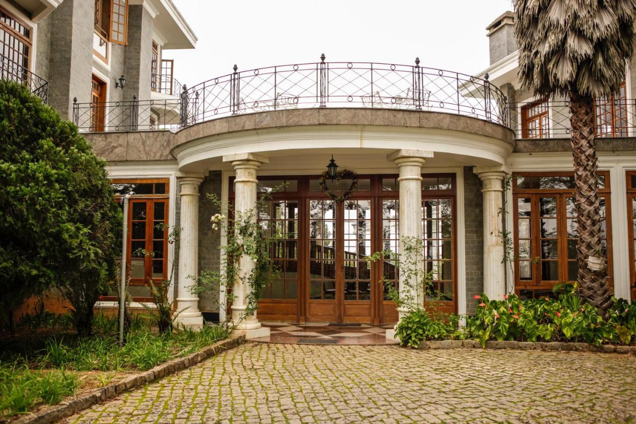 Aroso Paco Hotel Pedra Azul  Zewnętrze zdjęcie Entrance of the villa