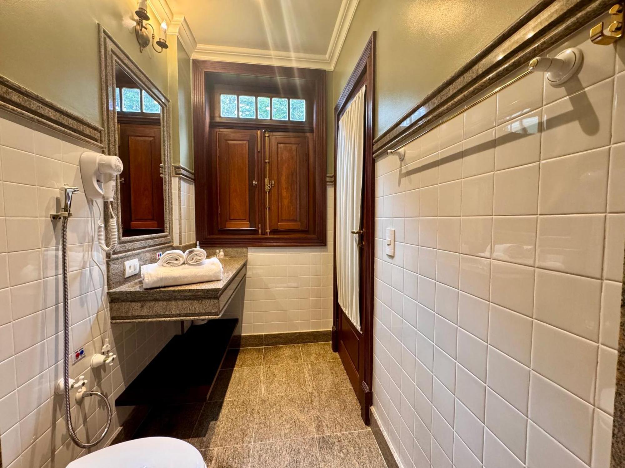 Aroso Paco Hotel Pedra Azul  Zewnętrze zdjęcie Bathroom